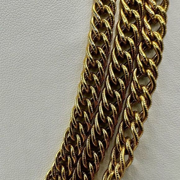 Monet vintage very long gold tone chain necklace - Picture 10 of 10